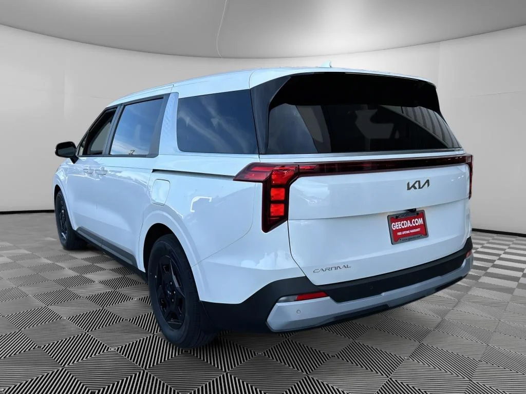 New 2026 Snow White Kia LXS image 6