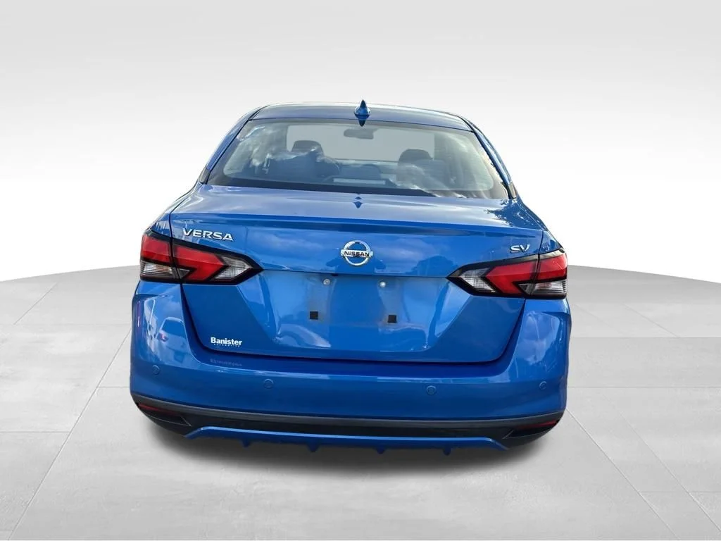 Used 2020 Blue Nissan 1.6 SV image 4