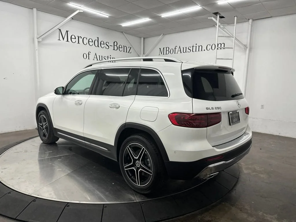 New 2026 White Mercedes-Benz GLB 250 image 5