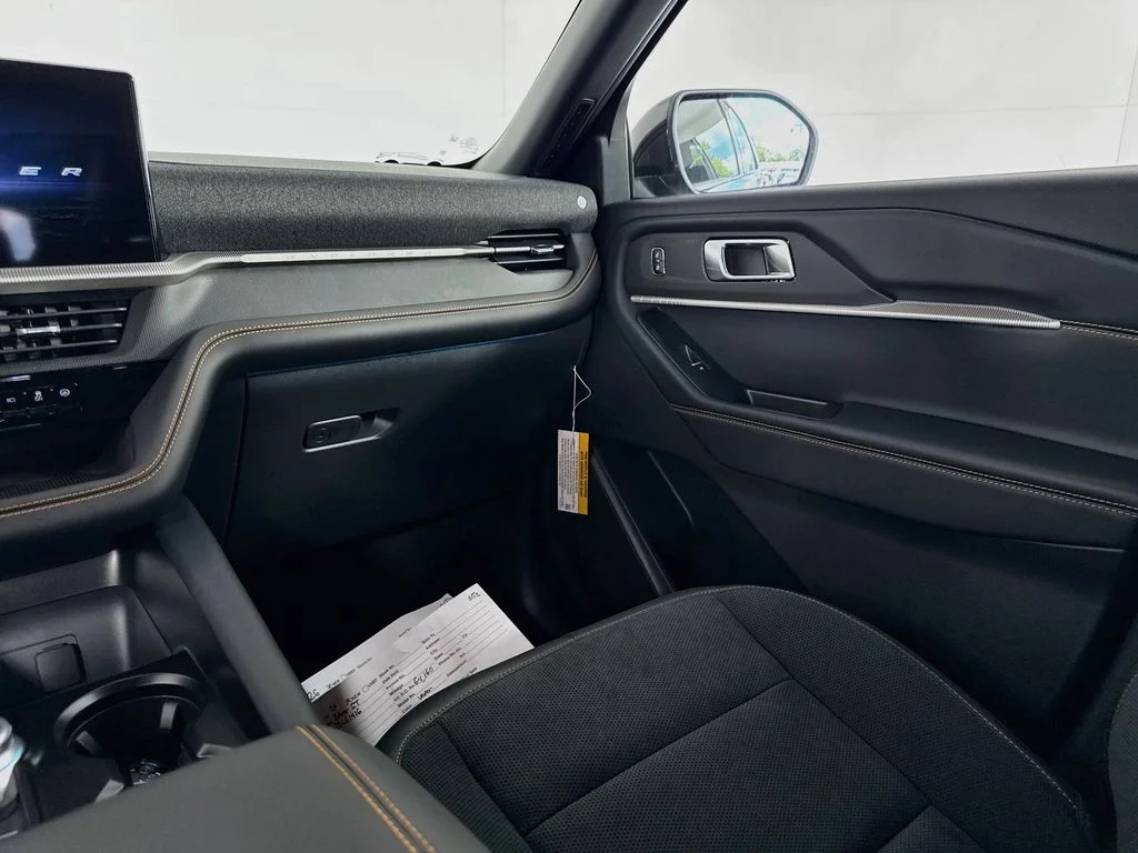 New 2026 Agate Black Metallic Ford Tremor® image 24