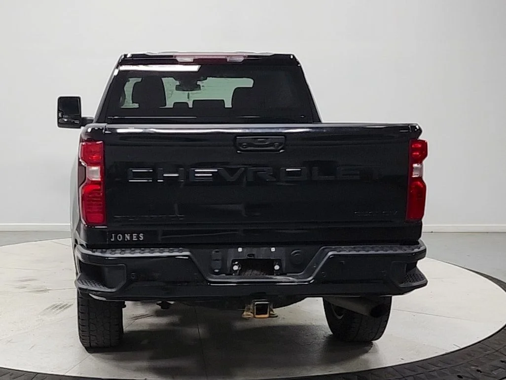 Used 2024 Black Chevrolet Custom image 6