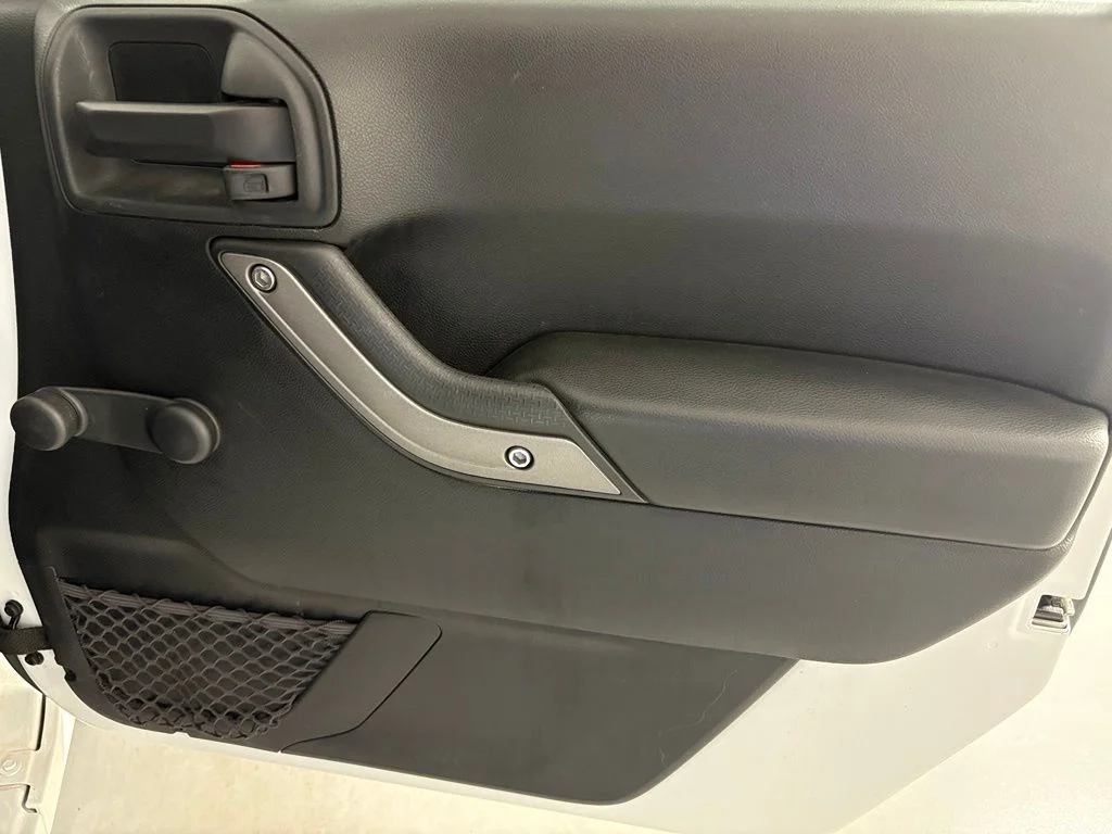 Used 2017 White Jeep Sport image 34