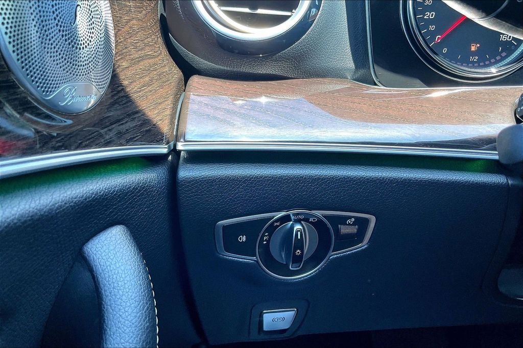 Used 2018 Black Mercedes-Benz E 400 image 36