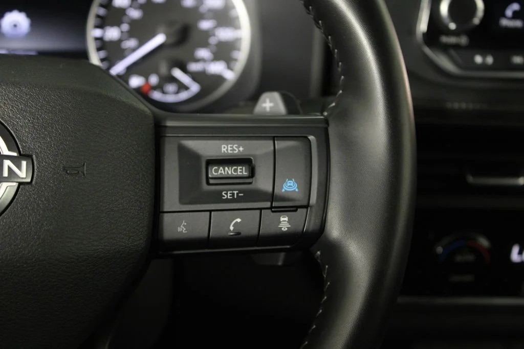 2025 Nissan Rogue SV - Photo 28