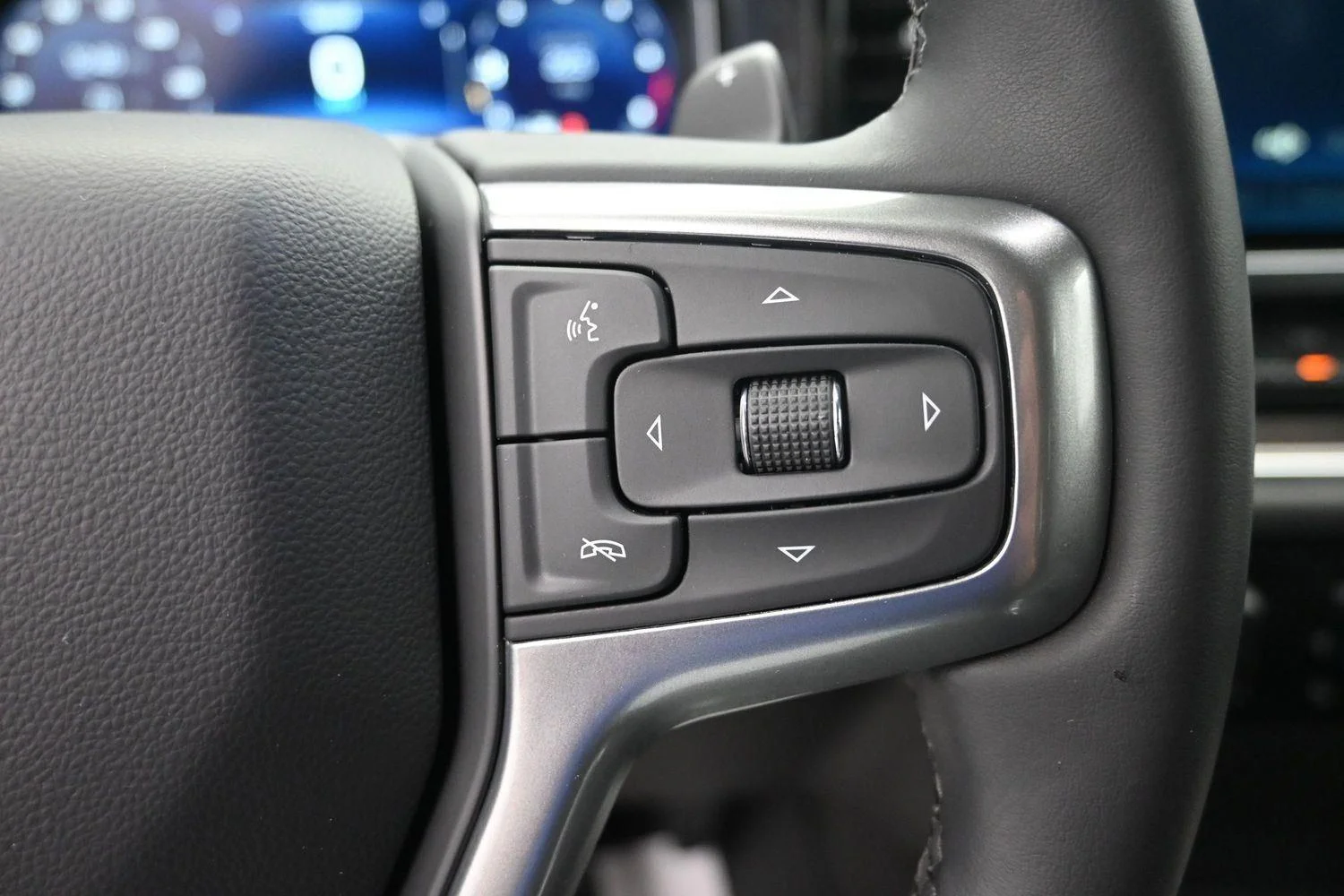 Used 2025 Sterling Gray Metallic Chevrolet LTZ image 30