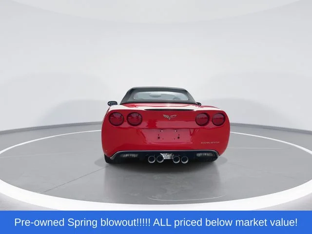 Used 2011 Red Chevrolet Convertible 1LT image 3