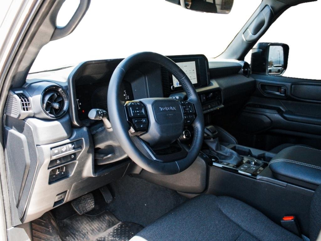 Used 2025  Toyota  image 8