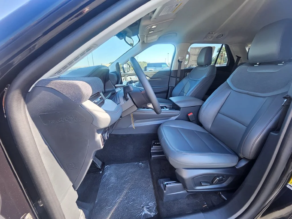 New 2026 Agate Black Metallic Ford Active image 4