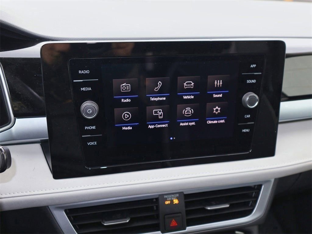 New 2026 Black Volkswagen 1.5T SE image 16