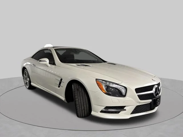 Used 2015 White Mercedes-Benz SL 400 Roadster image 4