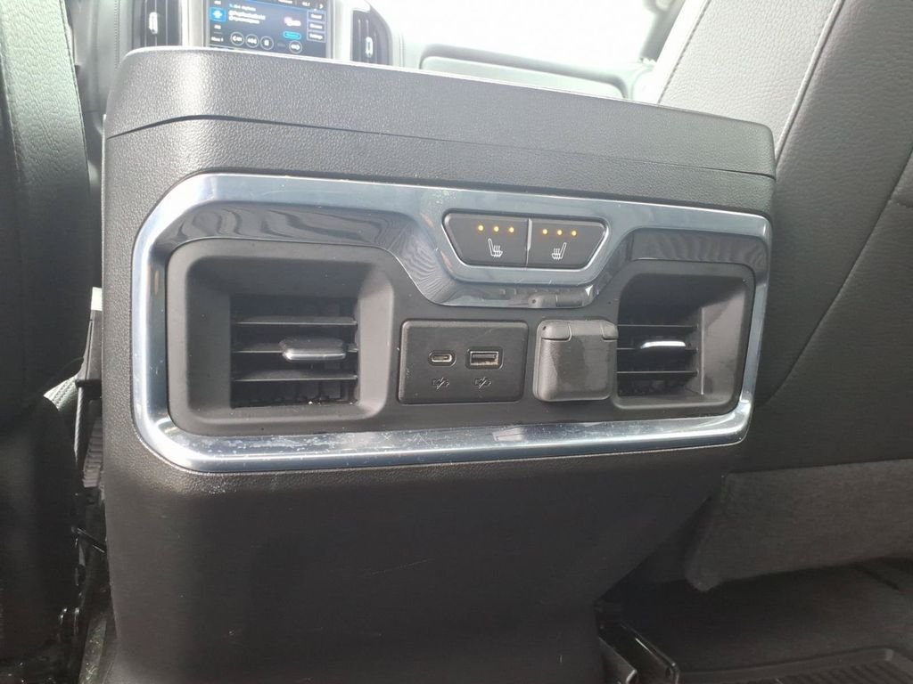 Used 2020 White GMC Denali image 29