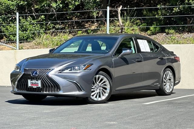 2019 Lexus ES Hybrid 300h