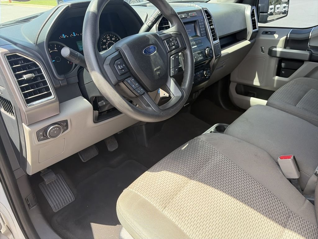 Used 2015 White Ford XLT image 11