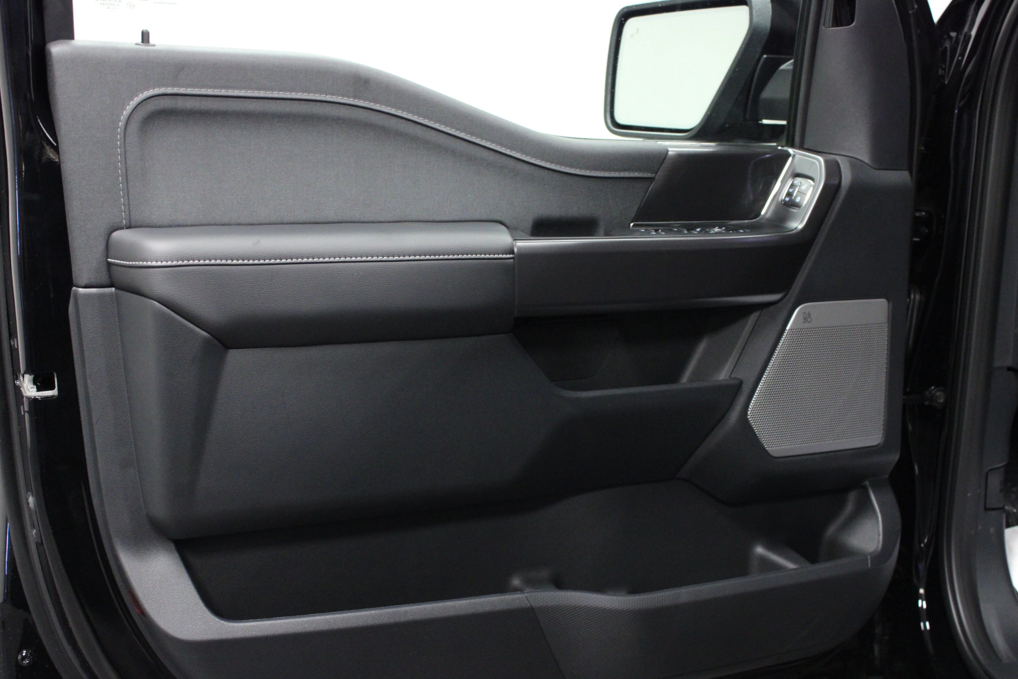 New 2026 Agate Black Metallic Ford Lariat® image 11