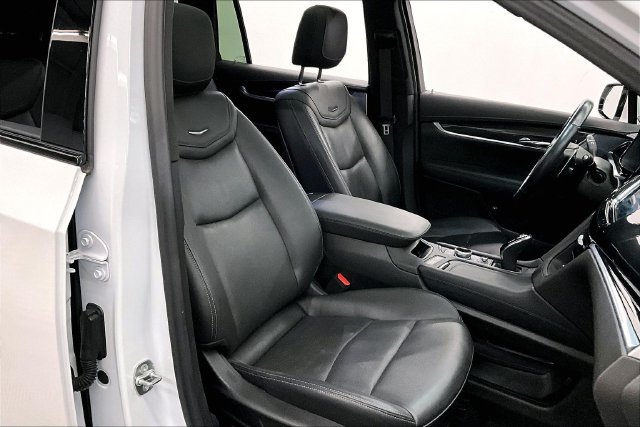 Used 2024 Crystal White Tricoat Cadillac Sport image 8