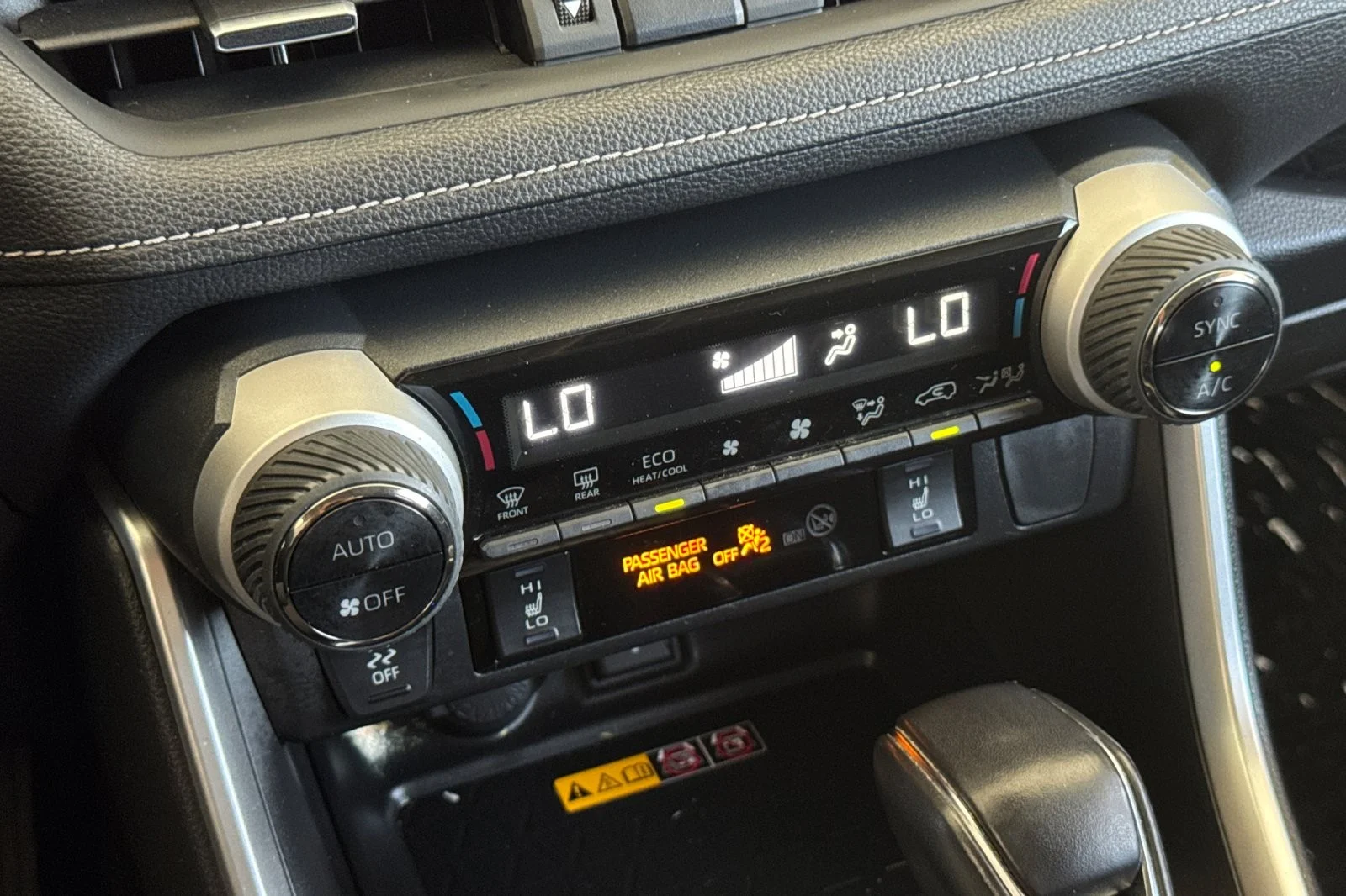 Used 2022 GRAY METALLIC Toyota Hybrid XLE Premium image 19