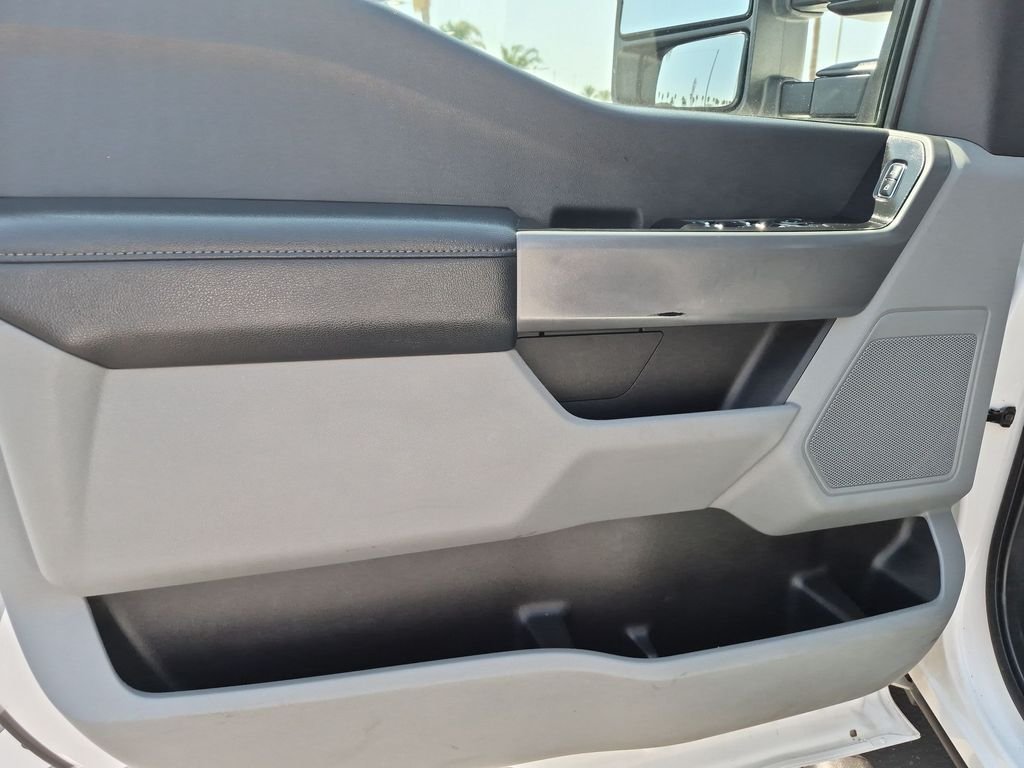 Used 2023 White Ford XLT image 12