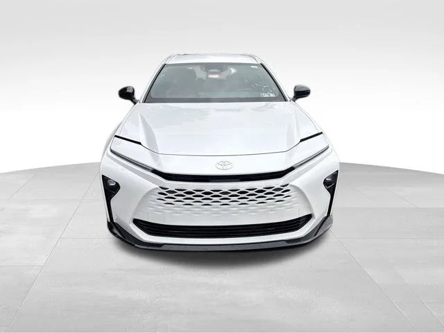 New 2026 Oxygen White Toyota XLE image 9
