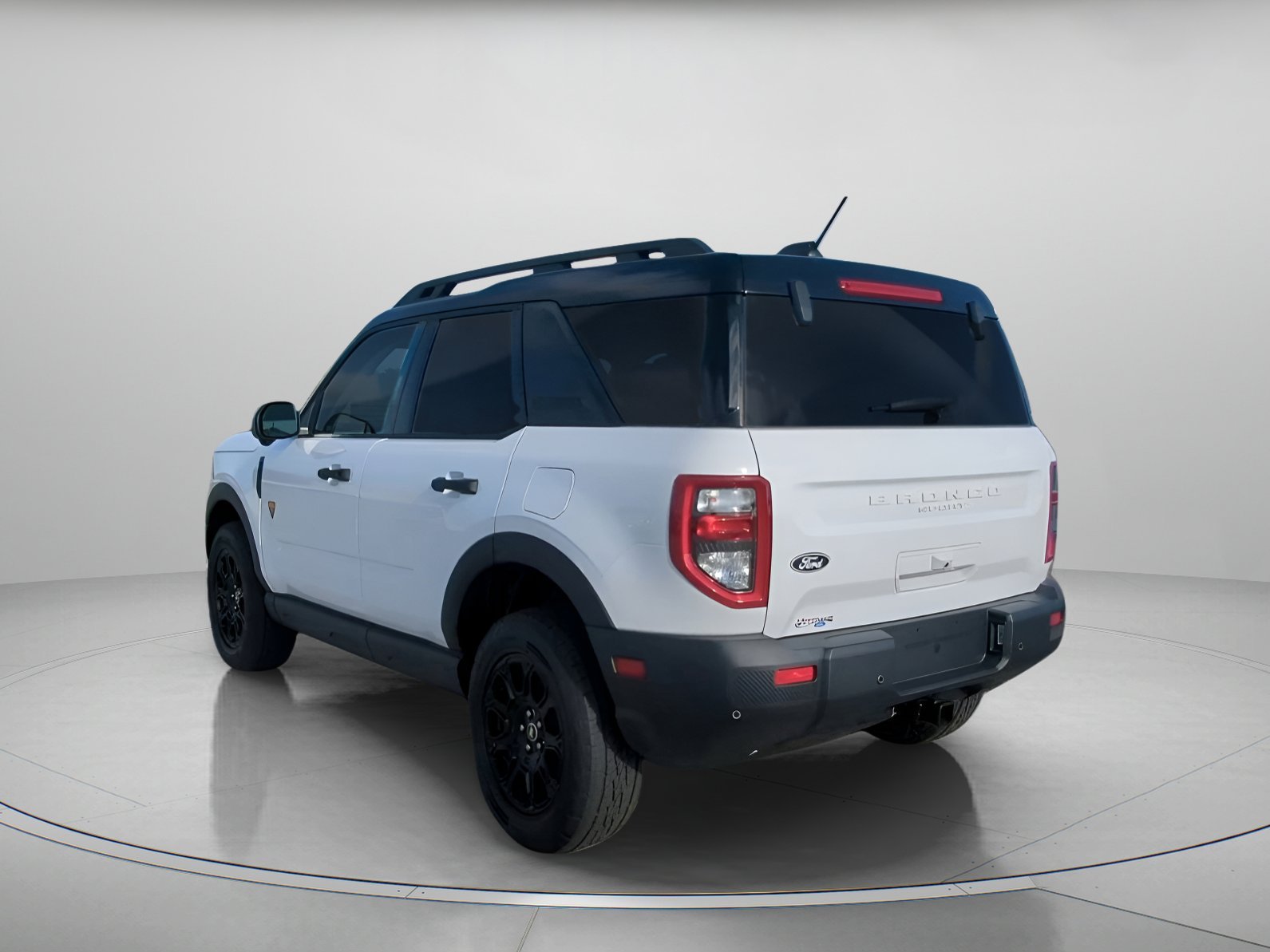 New 2026 Oxford White Ford Badlands® image 18