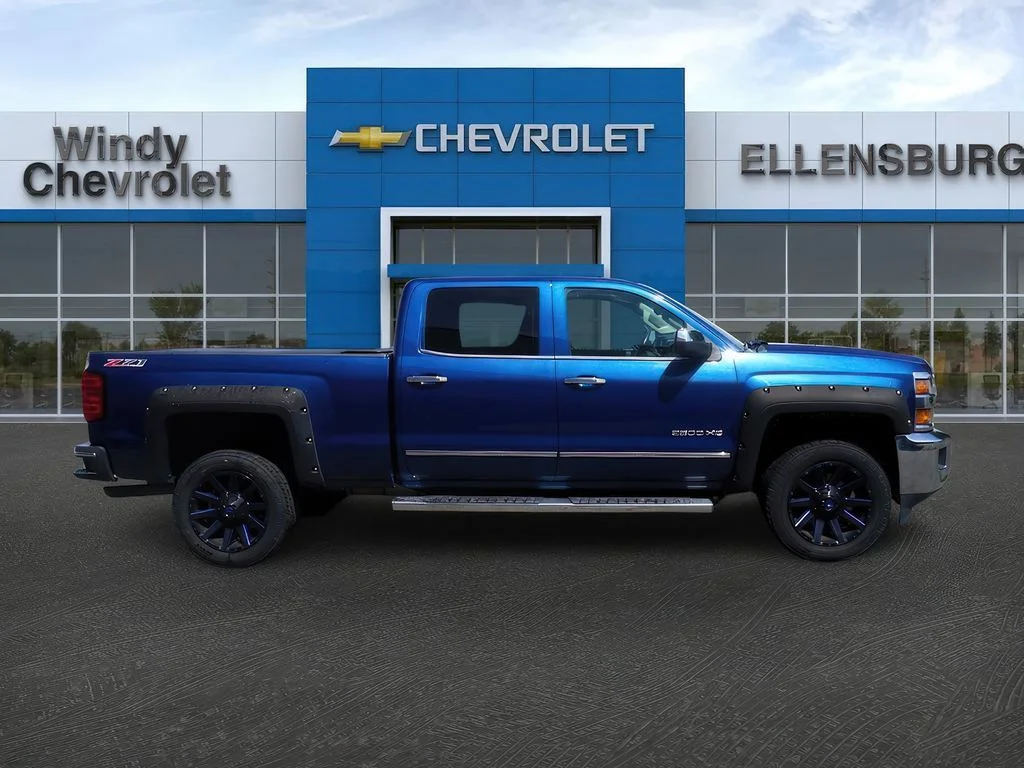 Used 2015 DEEP OCEAN BLUE METALLIC Chevrolet LTZ image 8