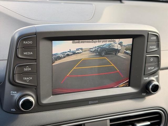 Used 2021 Red Hyundai SE image 22