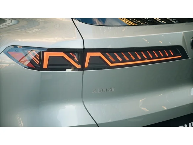 New 2027 Grey Pine Metallic BMW  image 8