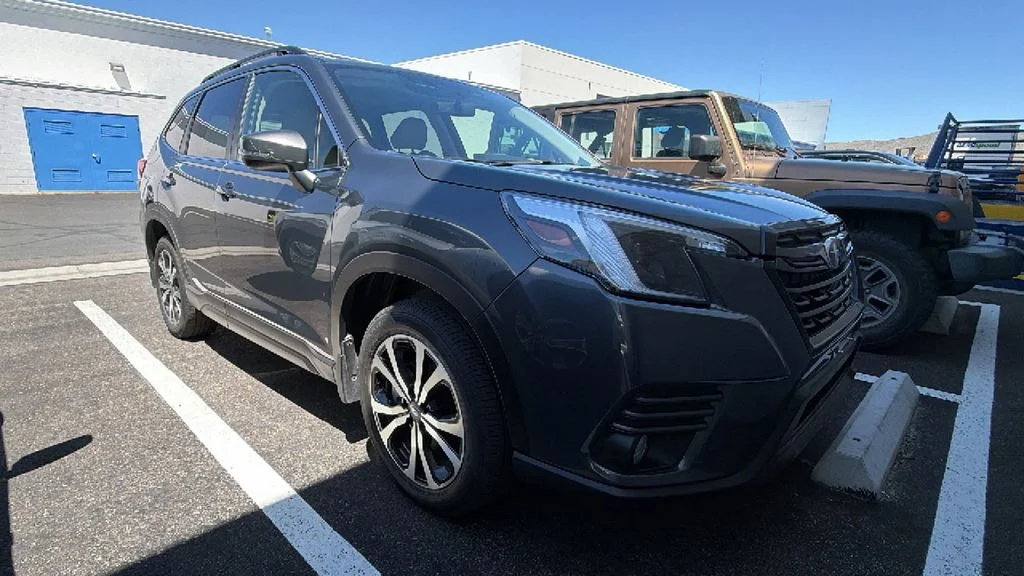 2022 Subaru Forester Limited's photo