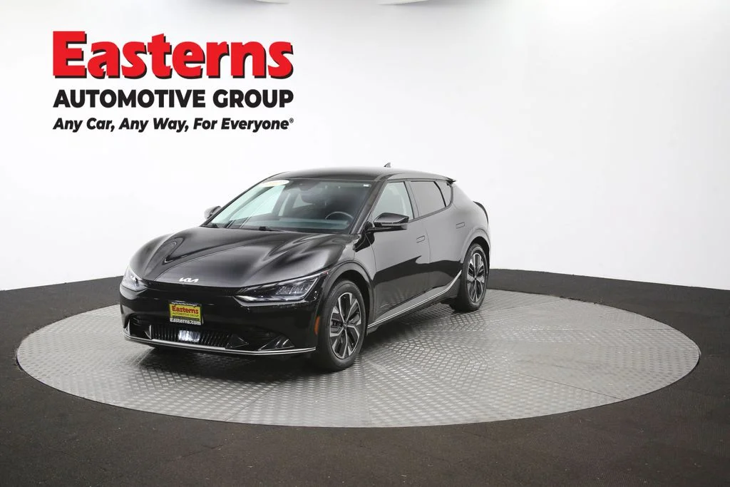 Used 2023 Black Kia Wind image 56