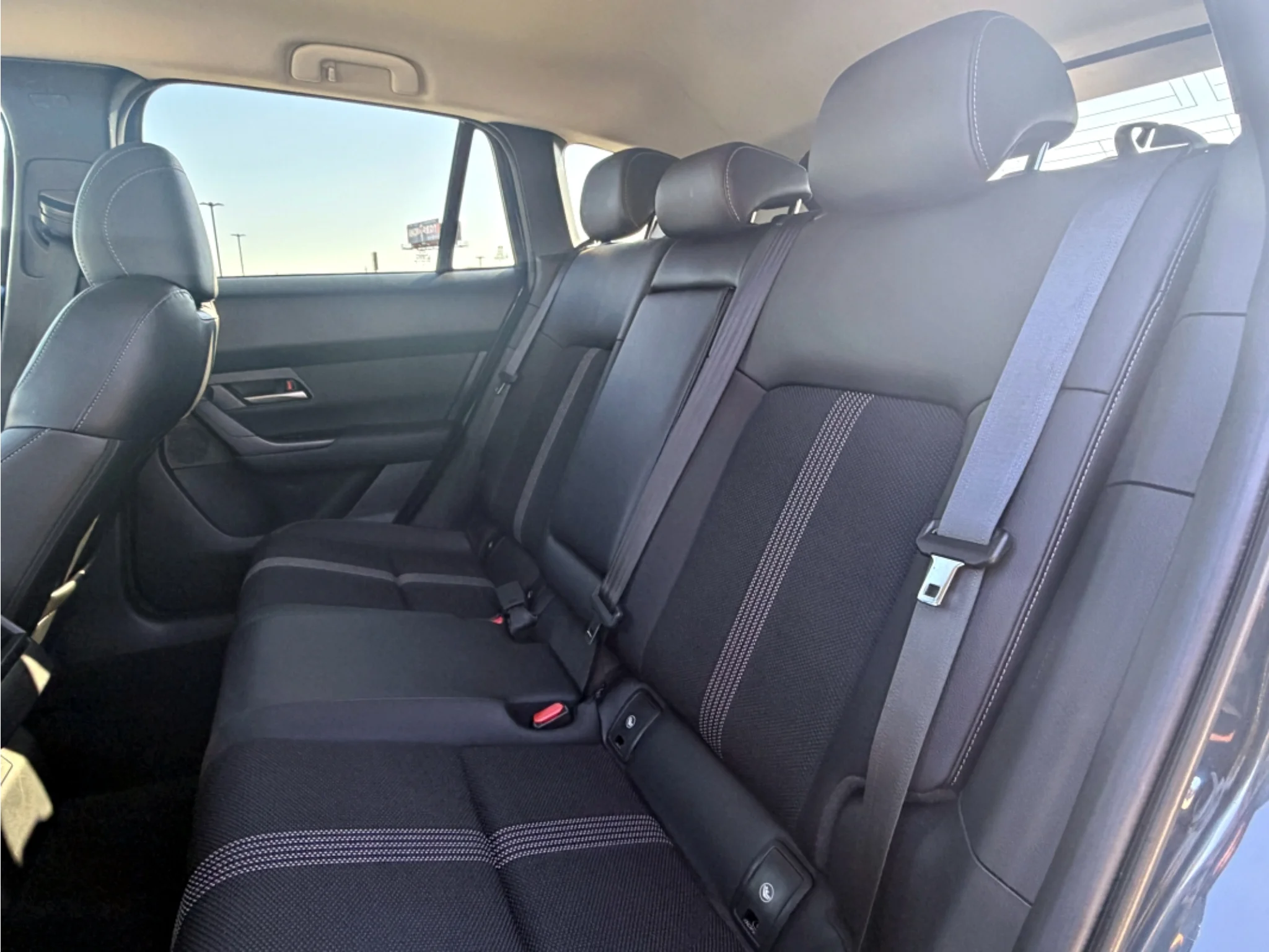 Used 2025 Ingot Blue Metallic Mazda 2.5 S Preferred Package image 24