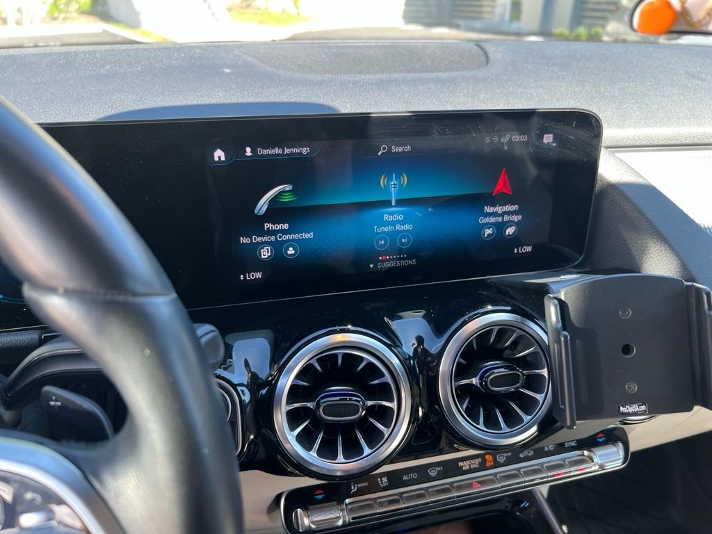 Certified Used 2022 White Mercedes-Benz GLA 250 image 9