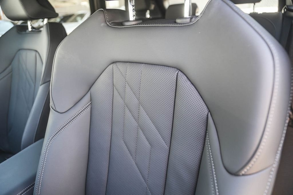 Used 2026 Skyscraper Grey Metallic BMW 30 xDrive image 21