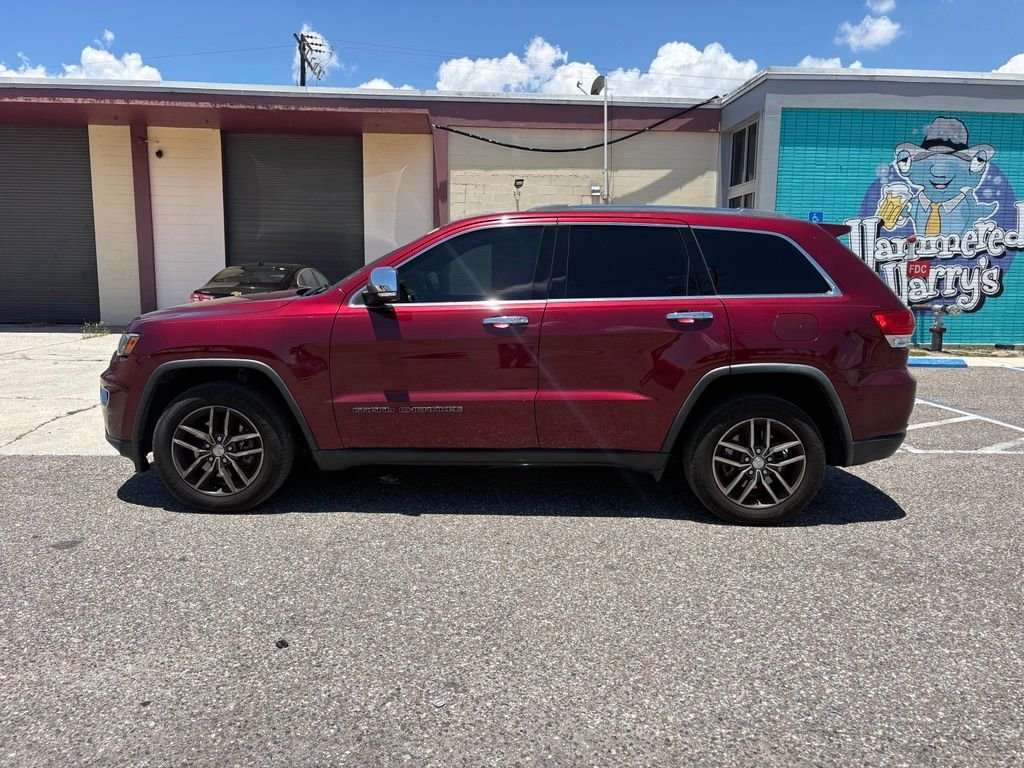 Used 2017 Red Jeep Limited image 6