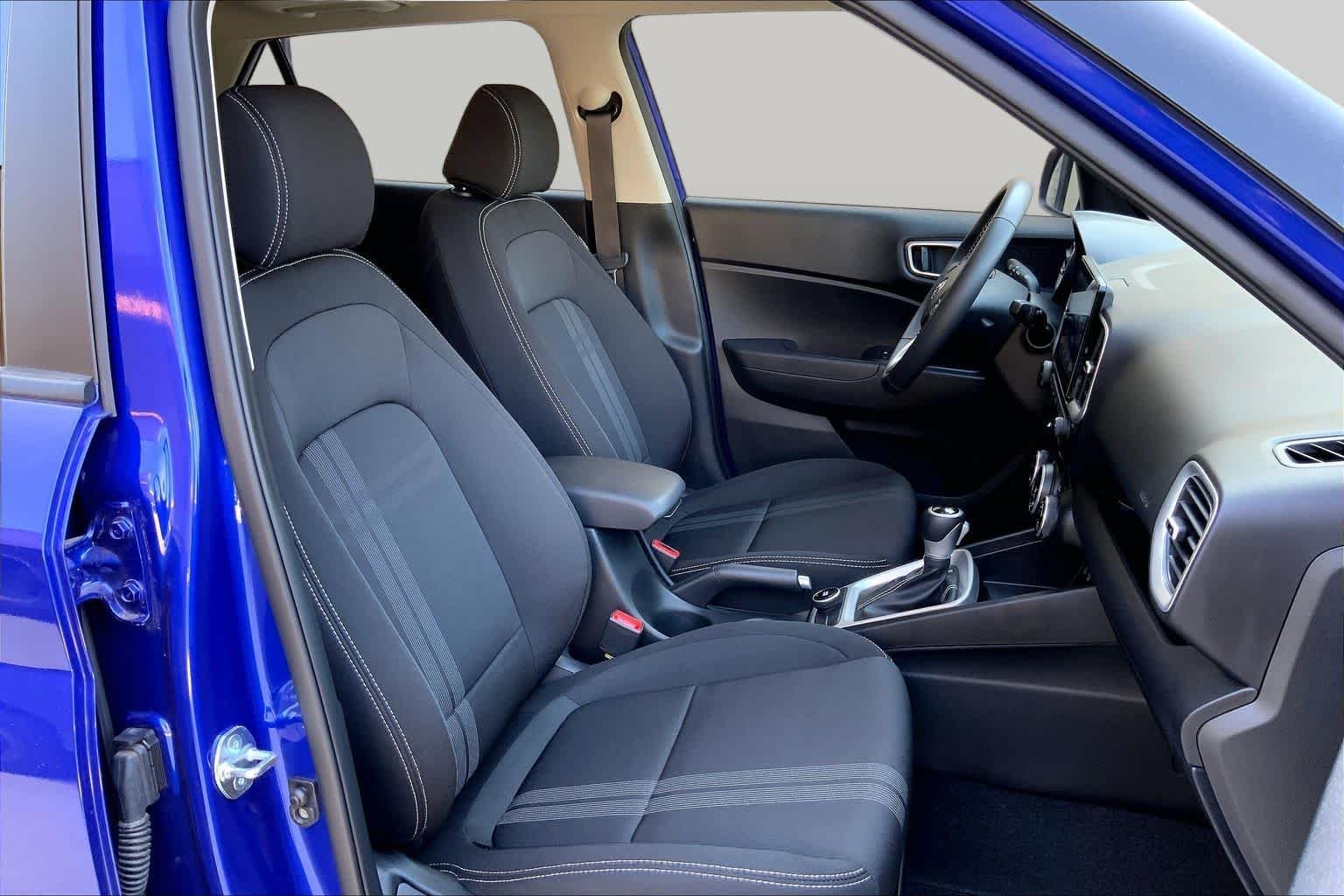 Used 2025 Intense Blue Hyundai SEL image 9