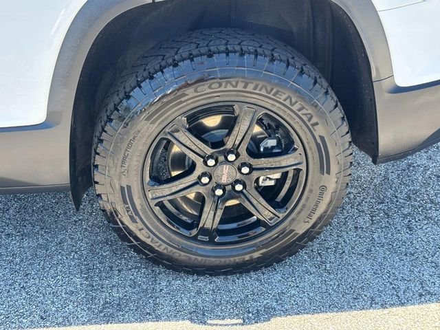 2023 GMC Acadia AT4 - Photo 9