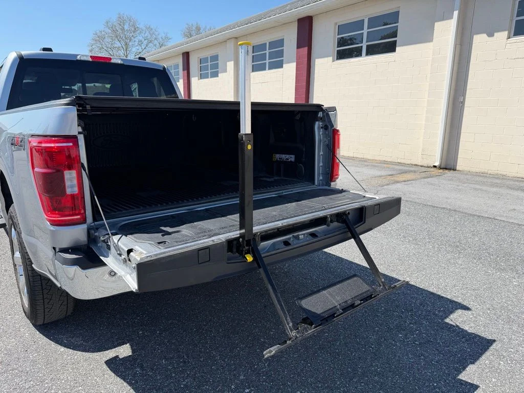 Certified Used 2023 Silver Metallic Ford XLT image 24