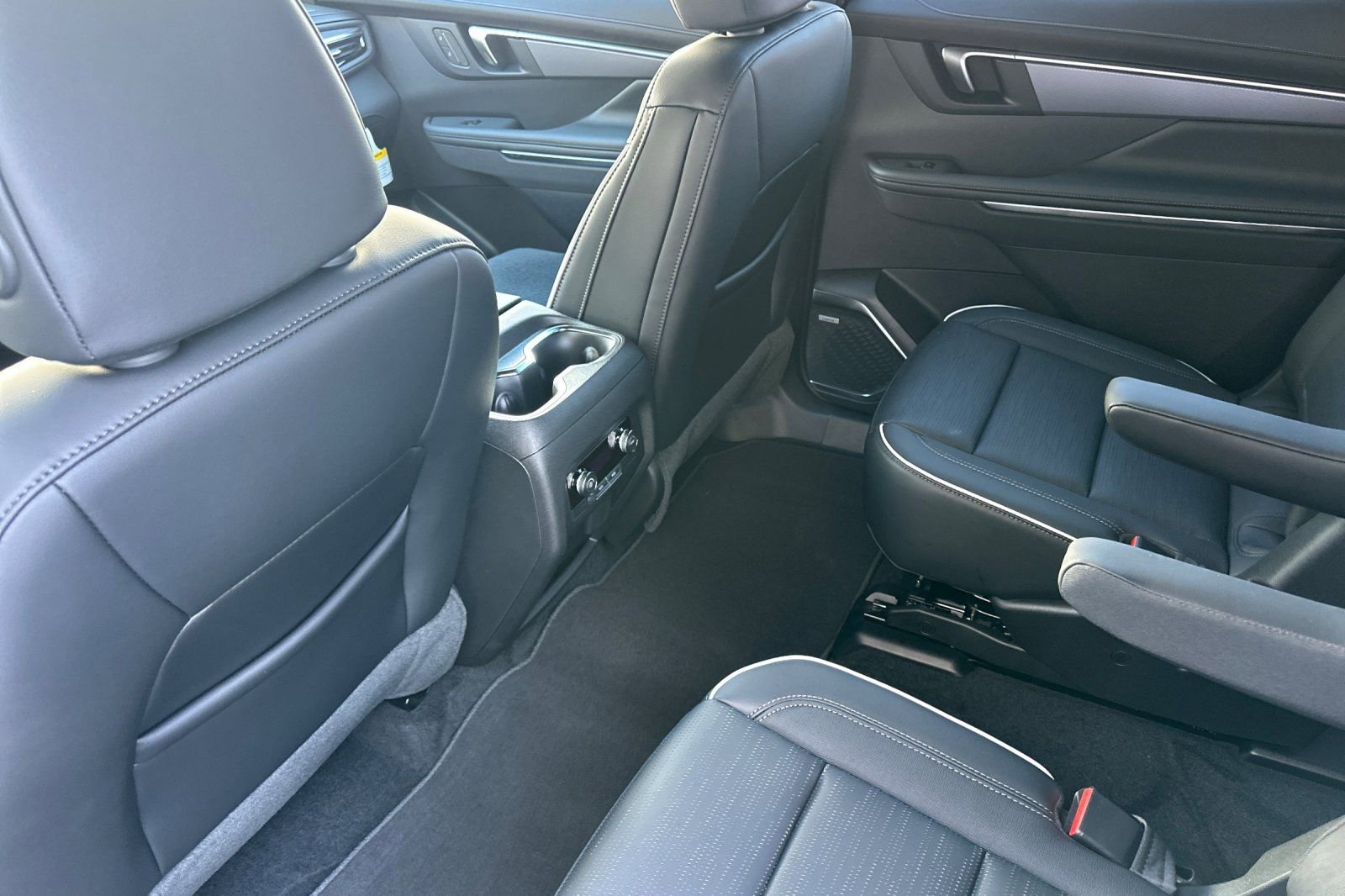 2026 Buick Enclave Sport Touring - Photo 10