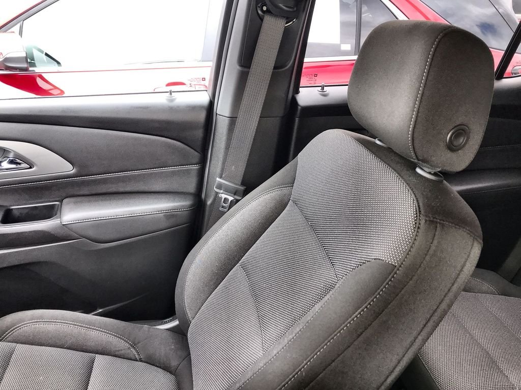 Used 2023 Summit White Chevrolet LT image 23