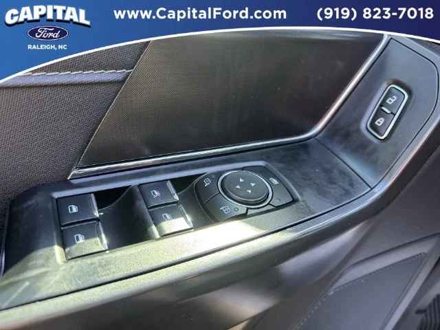 Used 2024 Silver Ford XLT image 21