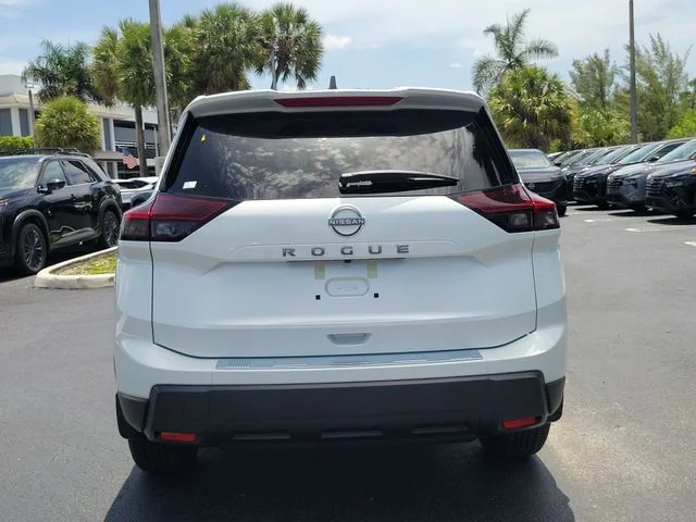 New 2026 Everest White Pearl TriCoat Nissan SV image 5