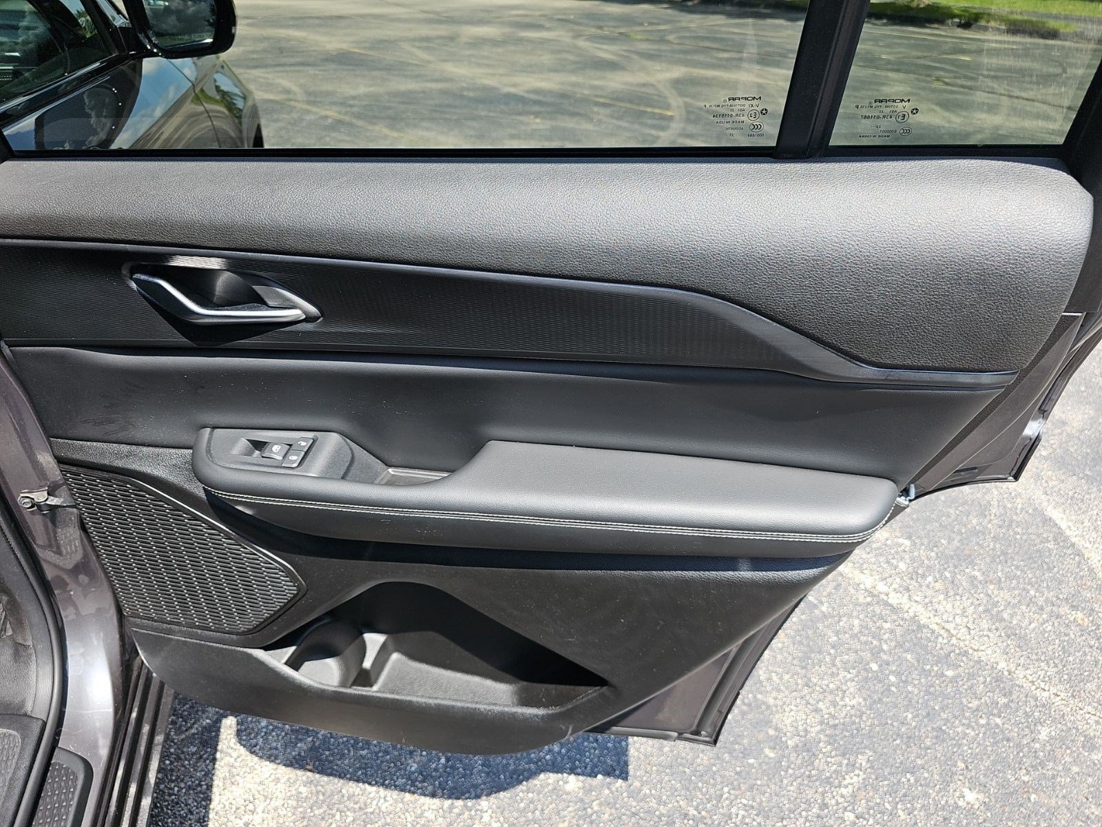 Certified Used 2023 Baltic Gray Metallic Clearcoat Jeep Altitude image 15