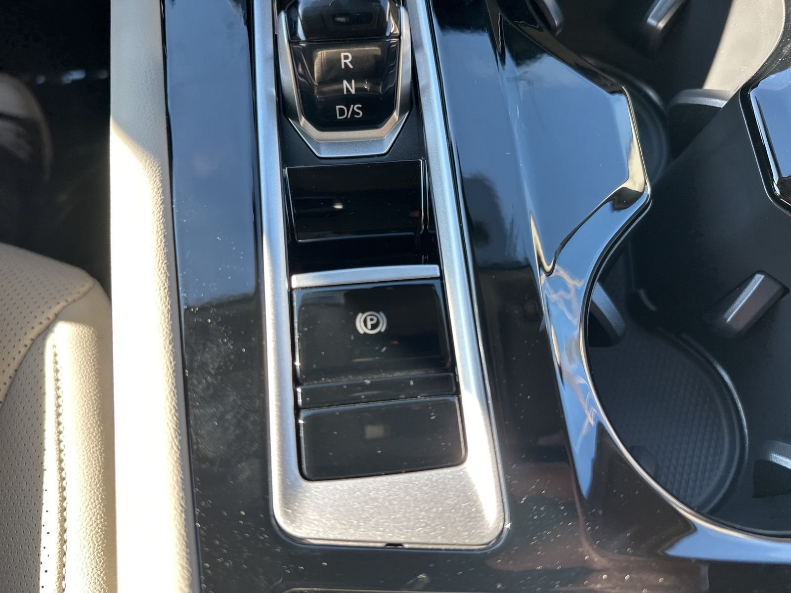 New 2026 Green Volkswagen 2.0T SE w/Technology image 64