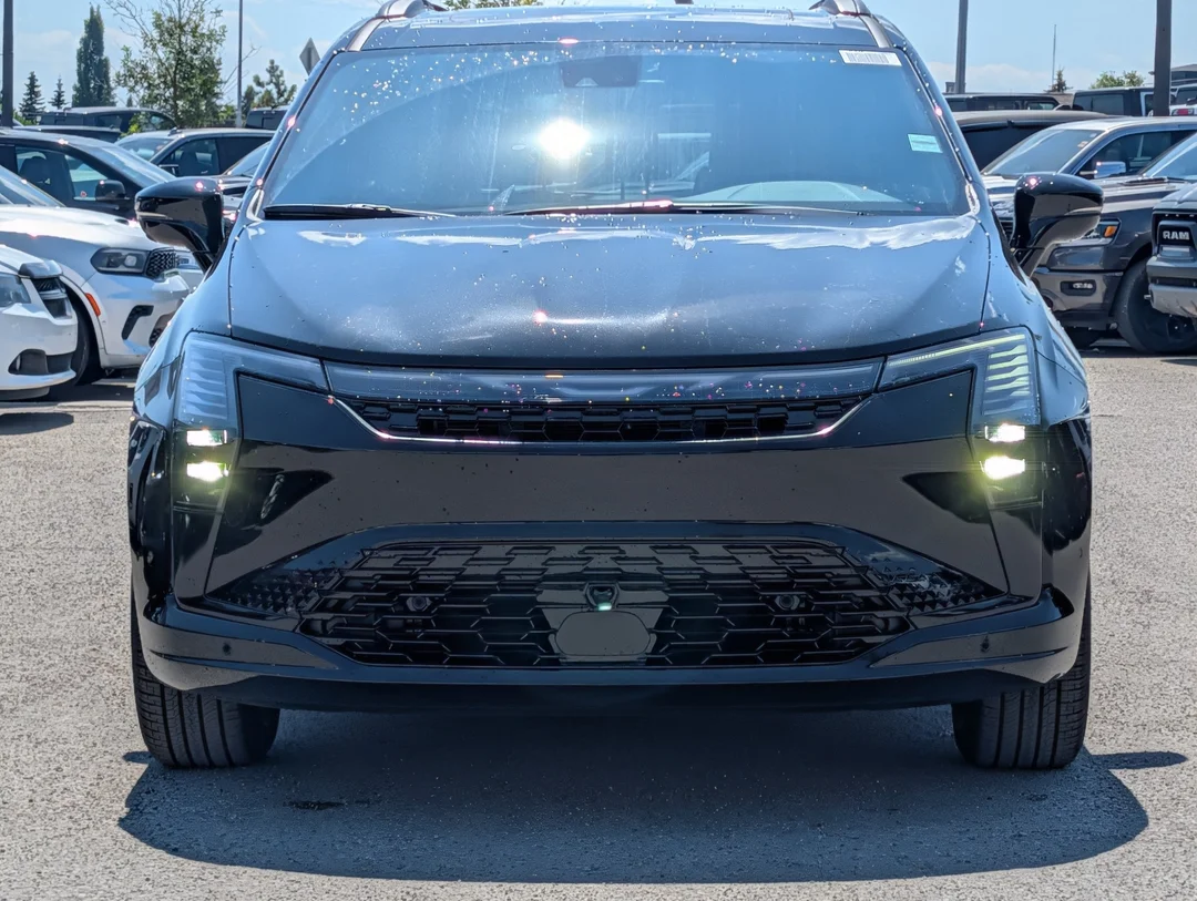 New 2027 Black Chrysler Select - - AWD - Customer Preferred Pkg 27L - Safety Sphere - Full Sunroof & More! image 3