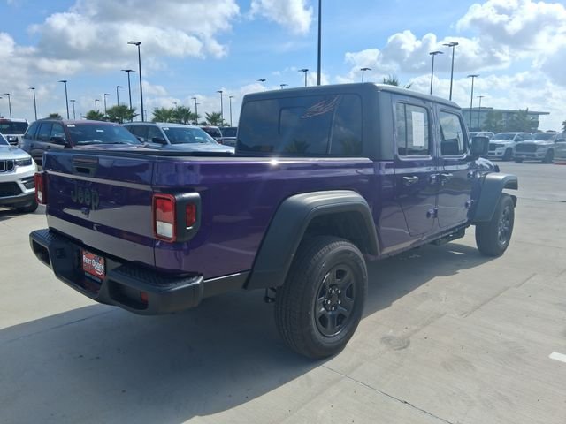 Used 2026  Jeep Sport image 7