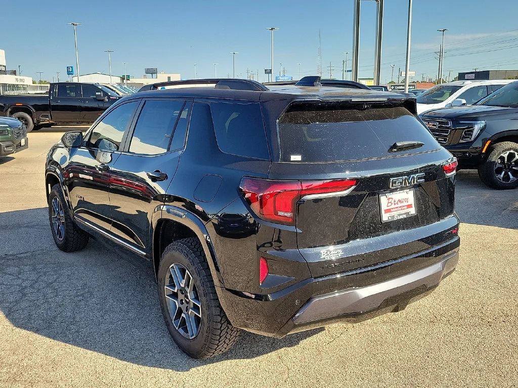 2027 GMC Terrain AT4 - Photo 8