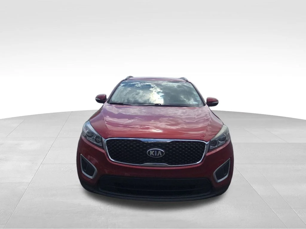 Used 2017 Red Kia LX image 24