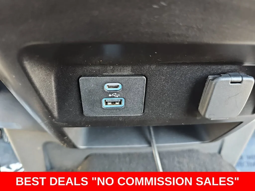 Used 2022 Oxford White Ford XLT image 23