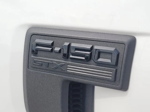 Used 2023 White Ford XL image 9