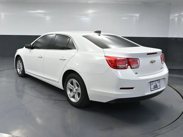 Used 2015 White Chevrolet LS image 5