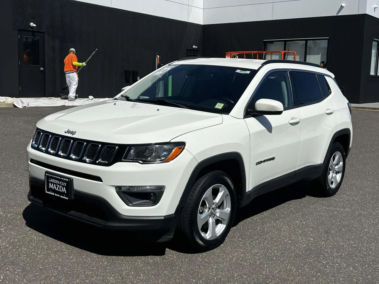Used 2020 Jeep Compass Latitude with VIN 3C4NJDBB4LT168739 for sale in Glen Cove, NY