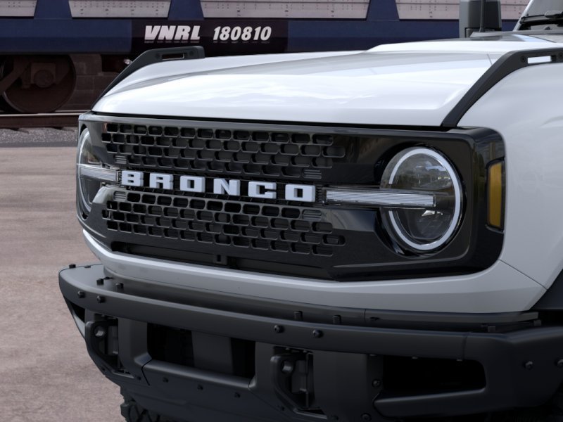 New 2026 Oxford White Ford Badlands® image 27